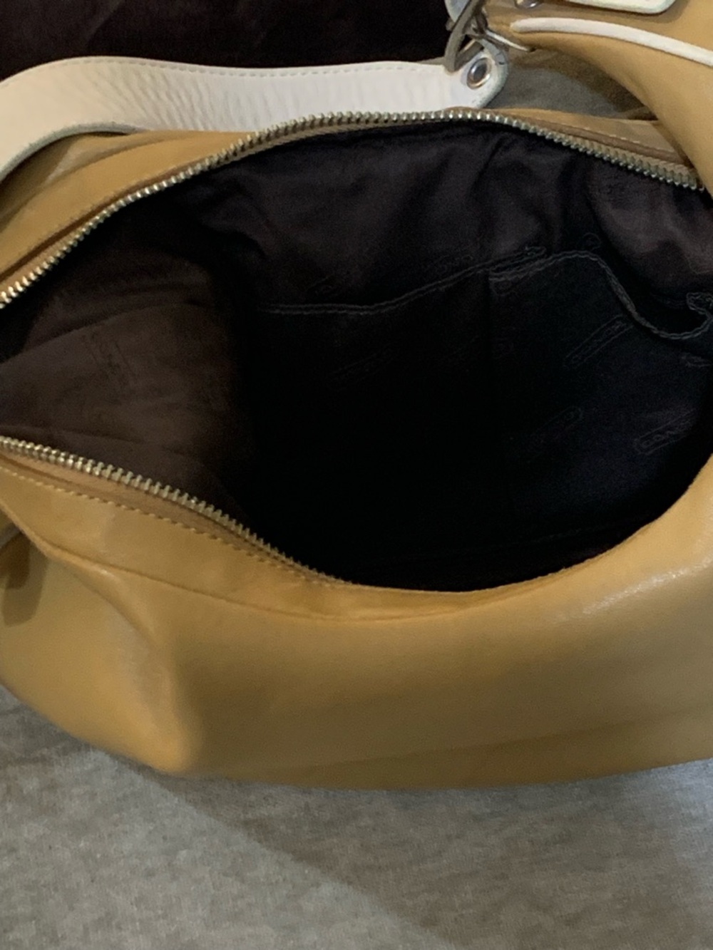 Vintage Coach Purse - Picture 9 of 12